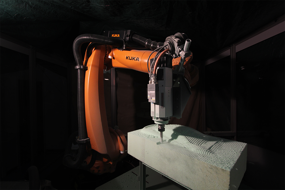 kuka machining darker background lct